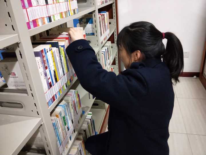180203高一4班老西门图书馆社会实践2.jpg 180203高一4班老西门图书馆社会实践2.jpg