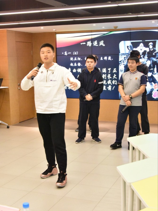 高一6man.jpg 高一6man.jpg