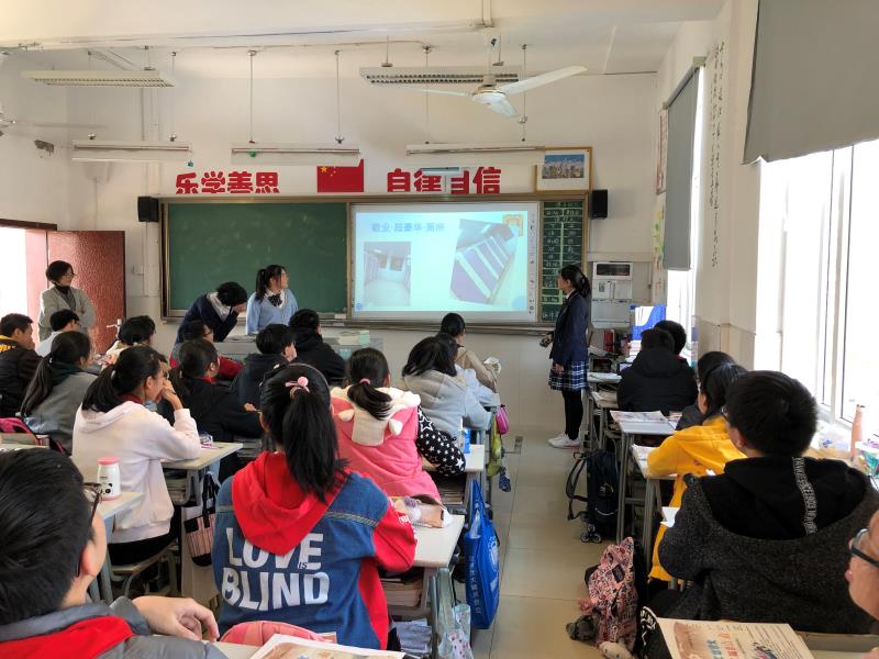 190426招生 育人.jpg 190426招生 育人.jpg